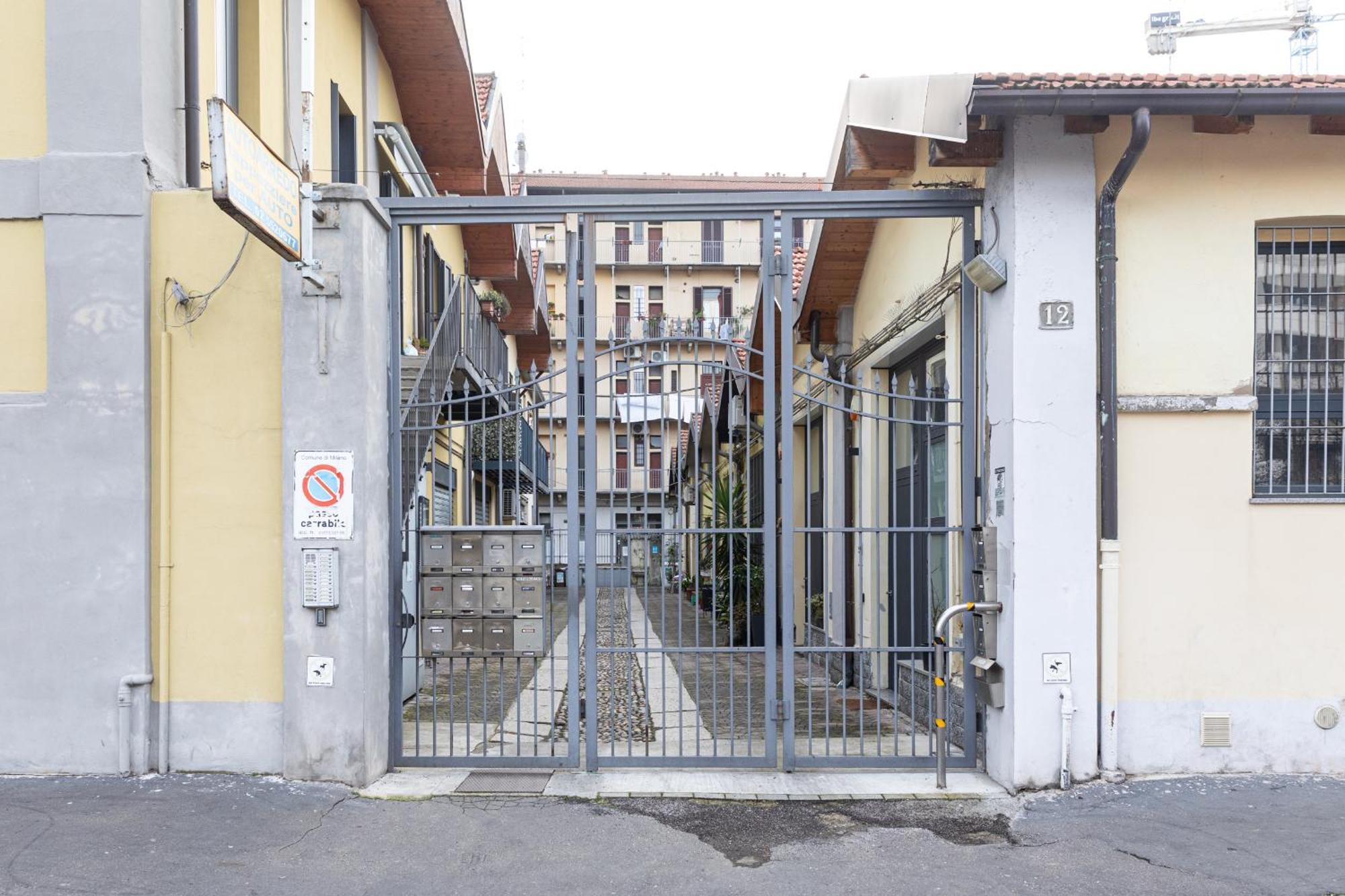 Fondazione Prada Exclusive Loft - Top Collection Milan Exterior photo